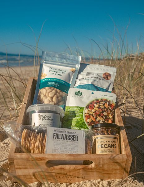 Our ‘Salty Sea Breeze’ hamper is the perfect gift for savoury lovers – filled with mouth-watering, tasty local treats. Savour the flavours of Byron Bay